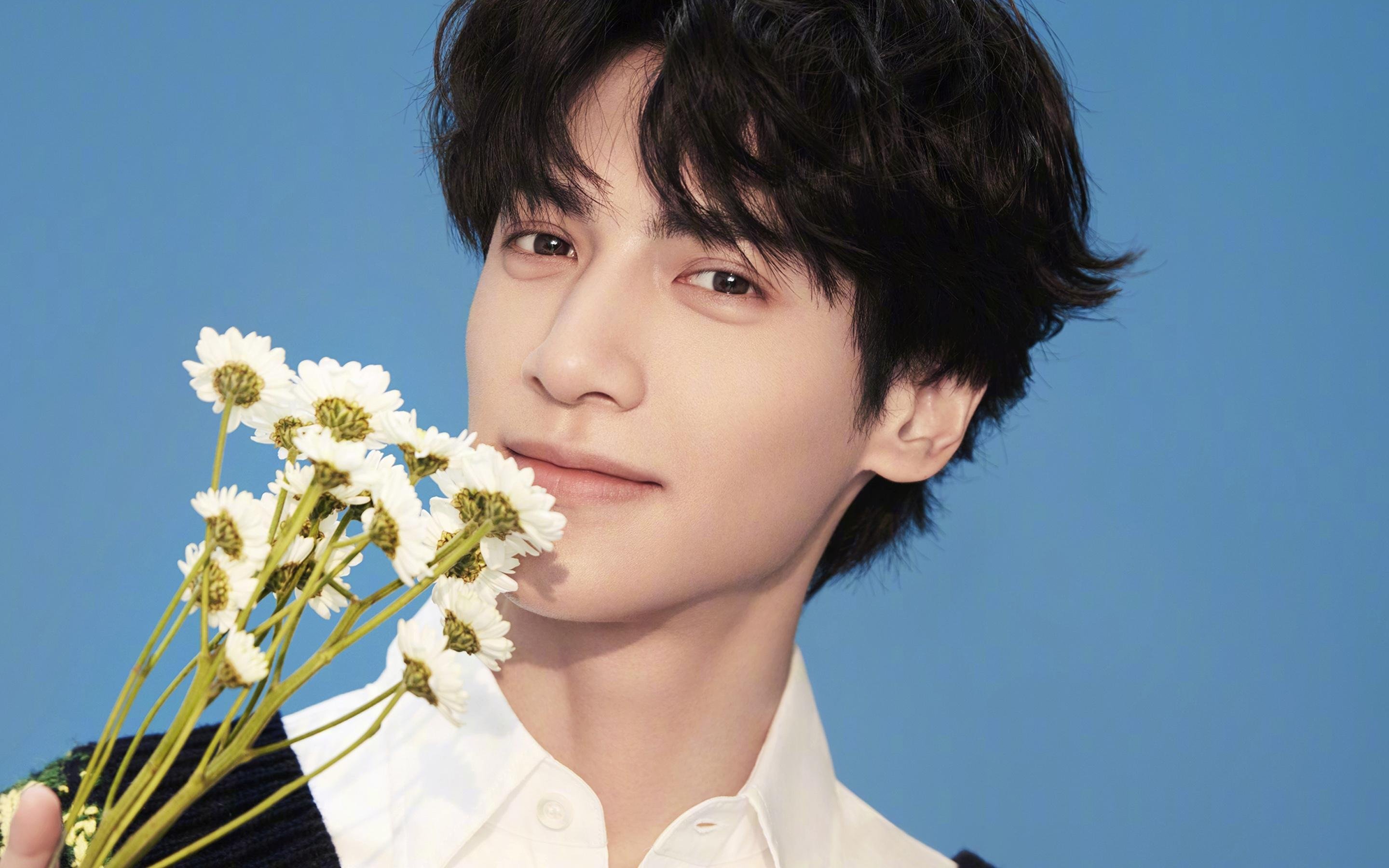 随机日本代表团成员体验杭州亚运村服务,赞赏志愿者热情好客。,广州亚运会日本代表团