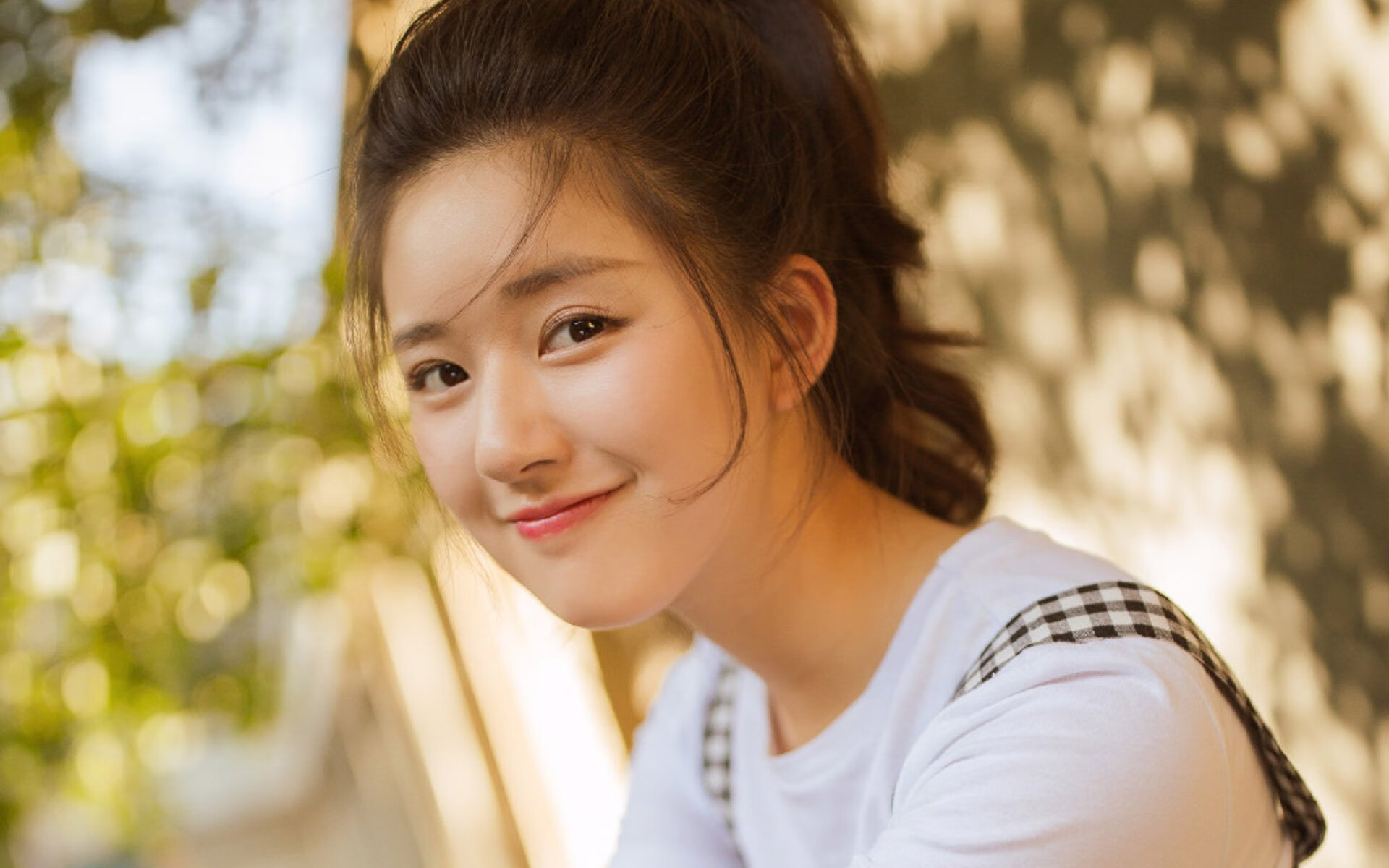 随机法甲：里昂2-0战胜尼斯，奥亚萨瓦尔两射一传，里昂法甲阵容