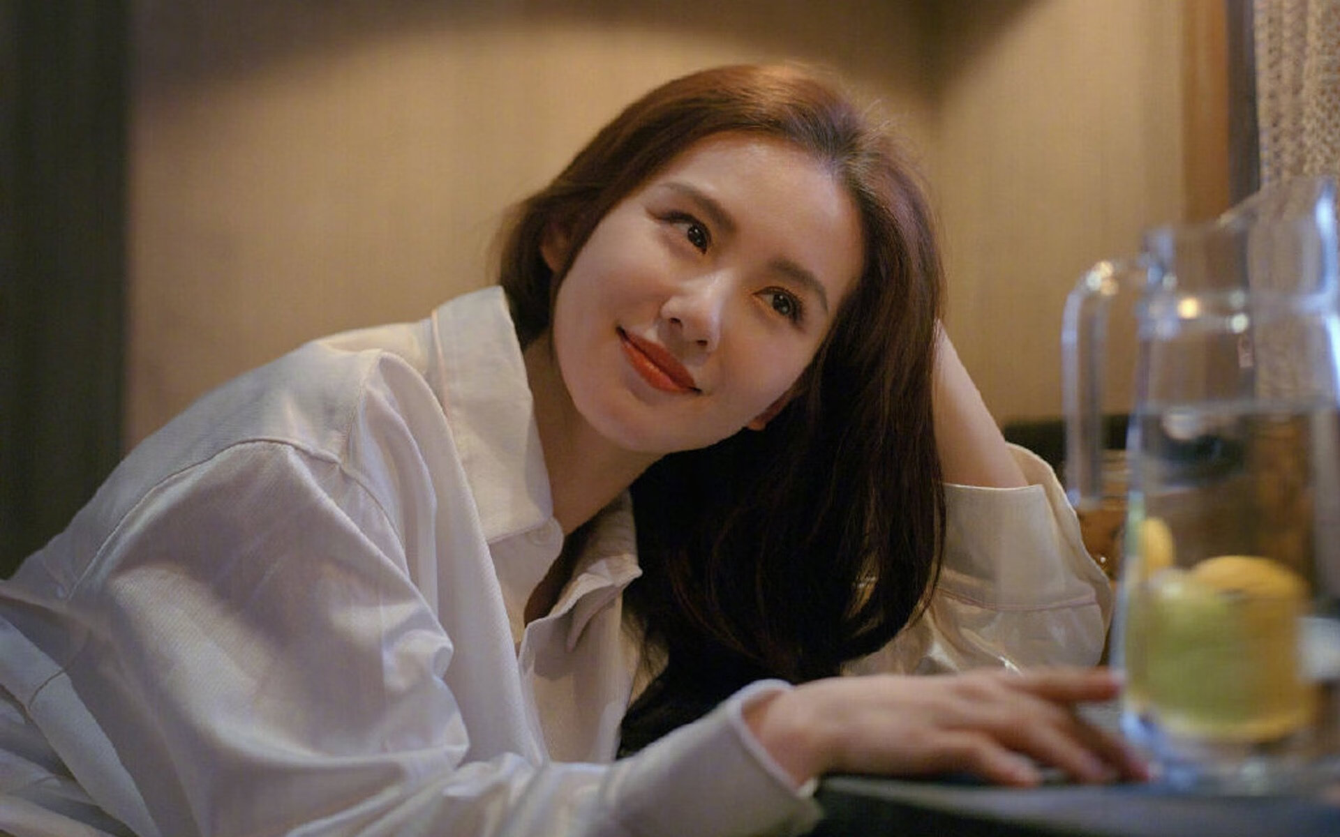 Jiu You-热闹非凡！国内足球吸引大批球迷，热闹非凡!国内足球吸引大批球迷