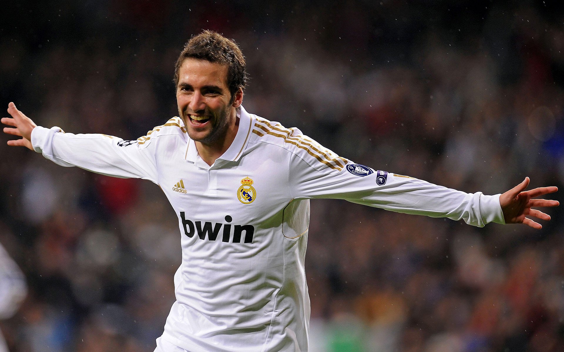 九游游戏中心官网-皇家马德里队长因伤缺席重要比赛，皇家马德里全队