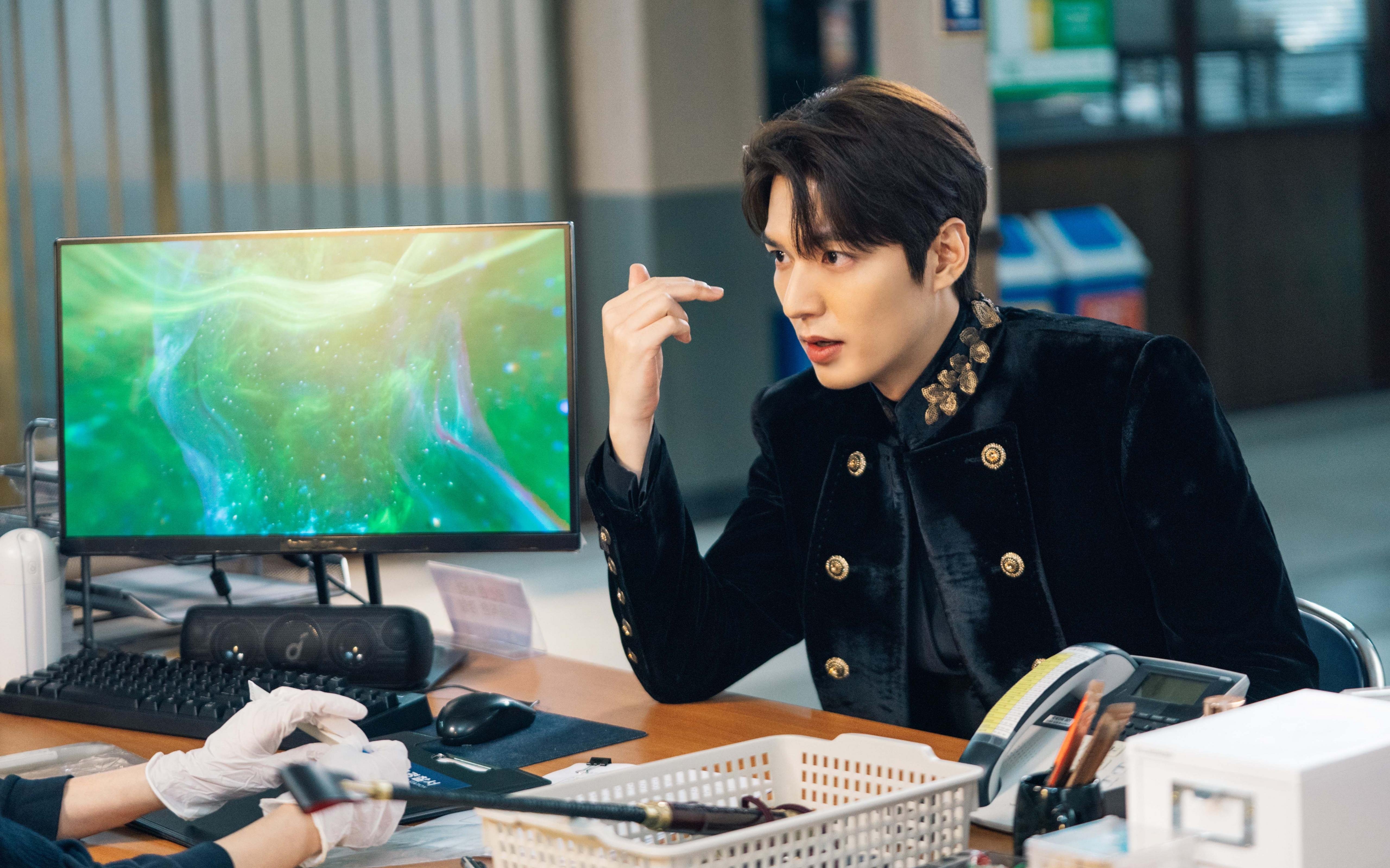 JiuyouAPP下载-英超最后冲刺：悬念激烈，冠军花落谁家？，英超最后几名降级